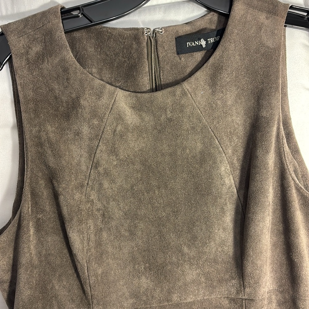 Ivanka Trump Faux Suede Dress sz 2 - Picture 2 of 9